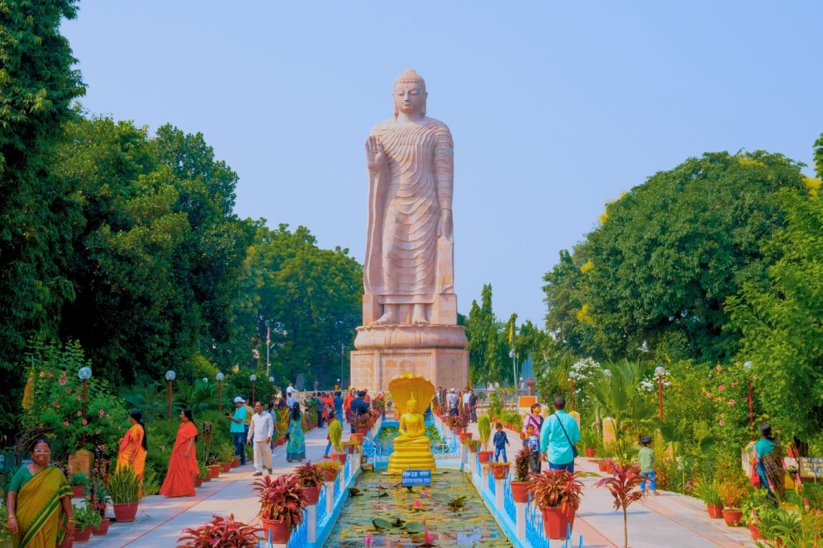 Hindu pilgrimage Tour (Varanasi, Ayodhya, Prayagraj) 8 Days