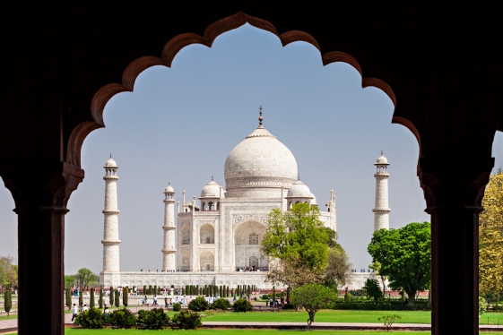 Taj Mahal tour by Train