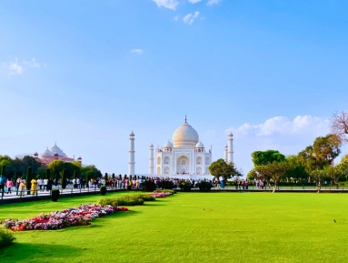 Taj Mahal tour by Train