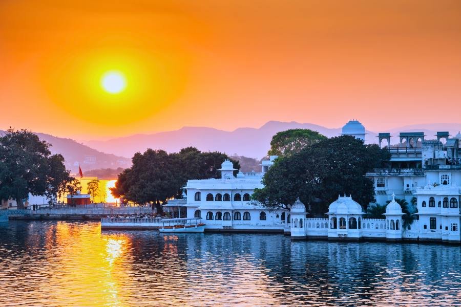 Golden Triangle Tour with Udaipur and Mumbai