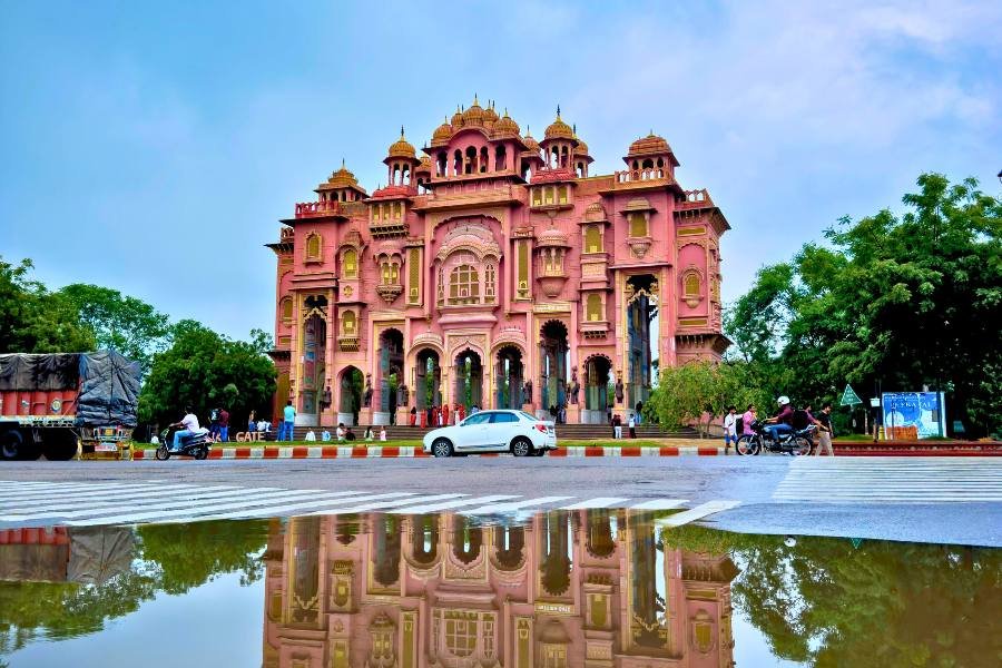 Golden Triangle Tour with Kashmir