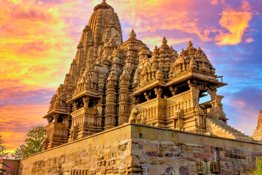Golden Triangle Tour with Orchha and Khajuraho