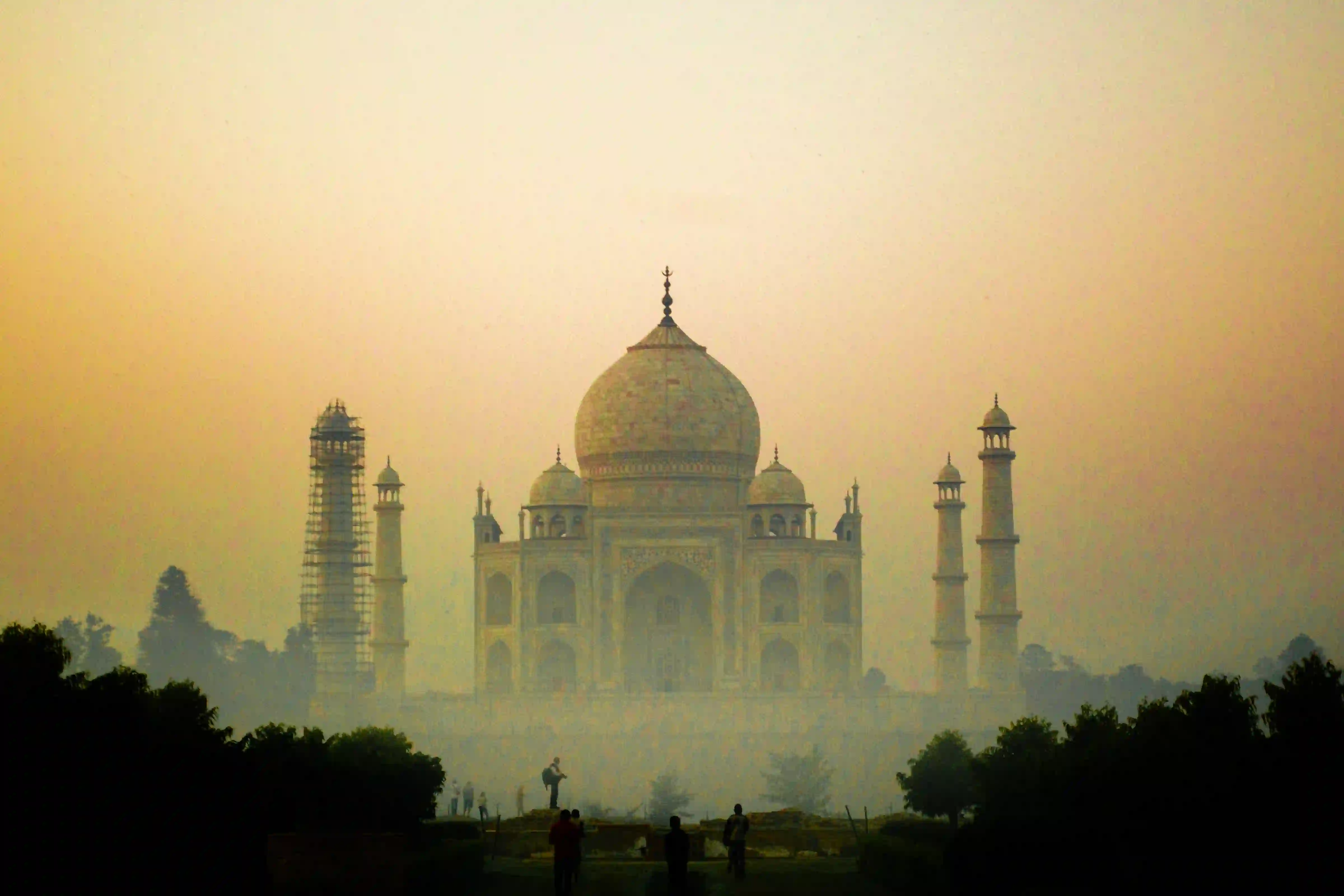 Agra Overnight Tour from Hyderabad by flight