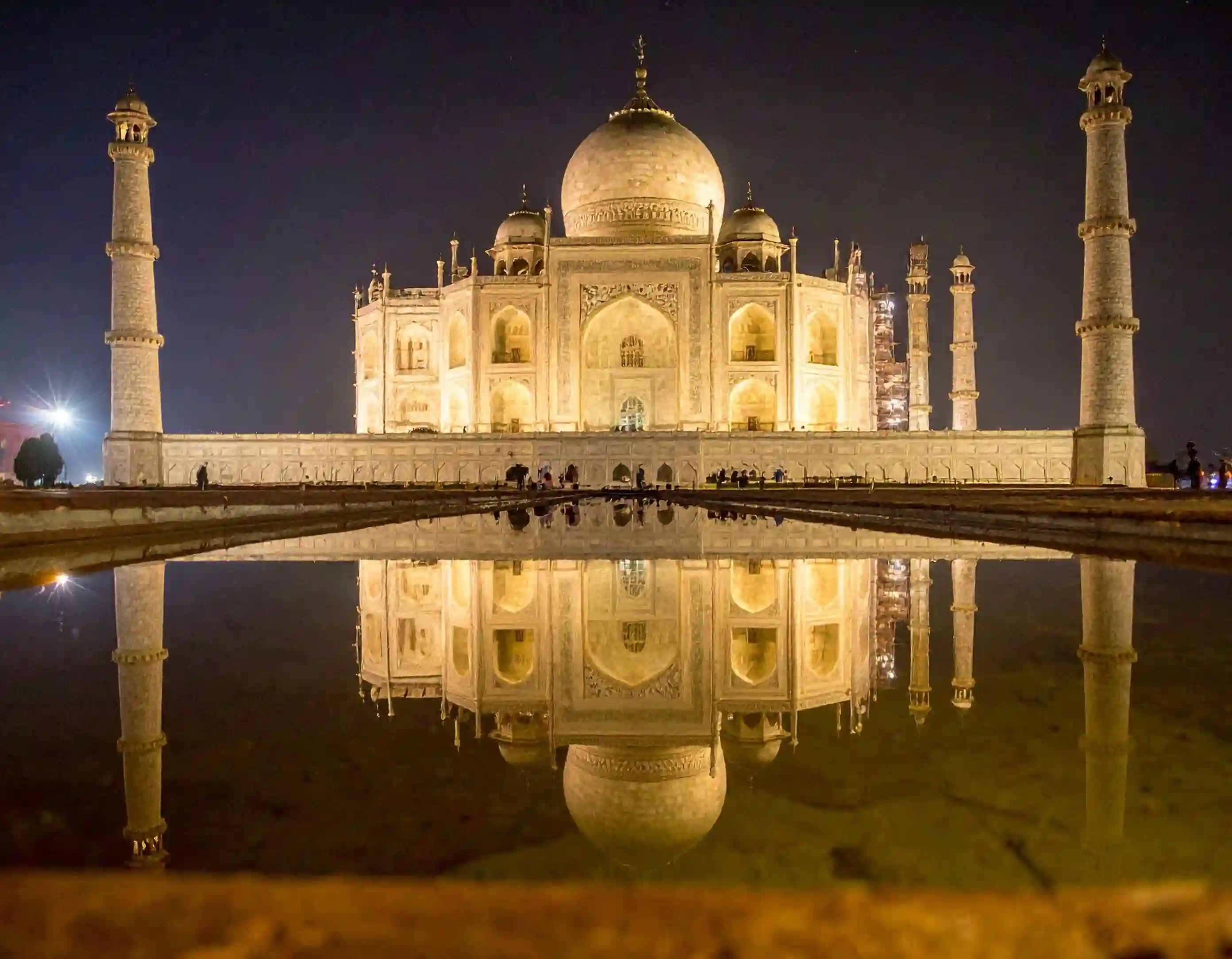 Agra Overnight Tour from Hyderabad by flight