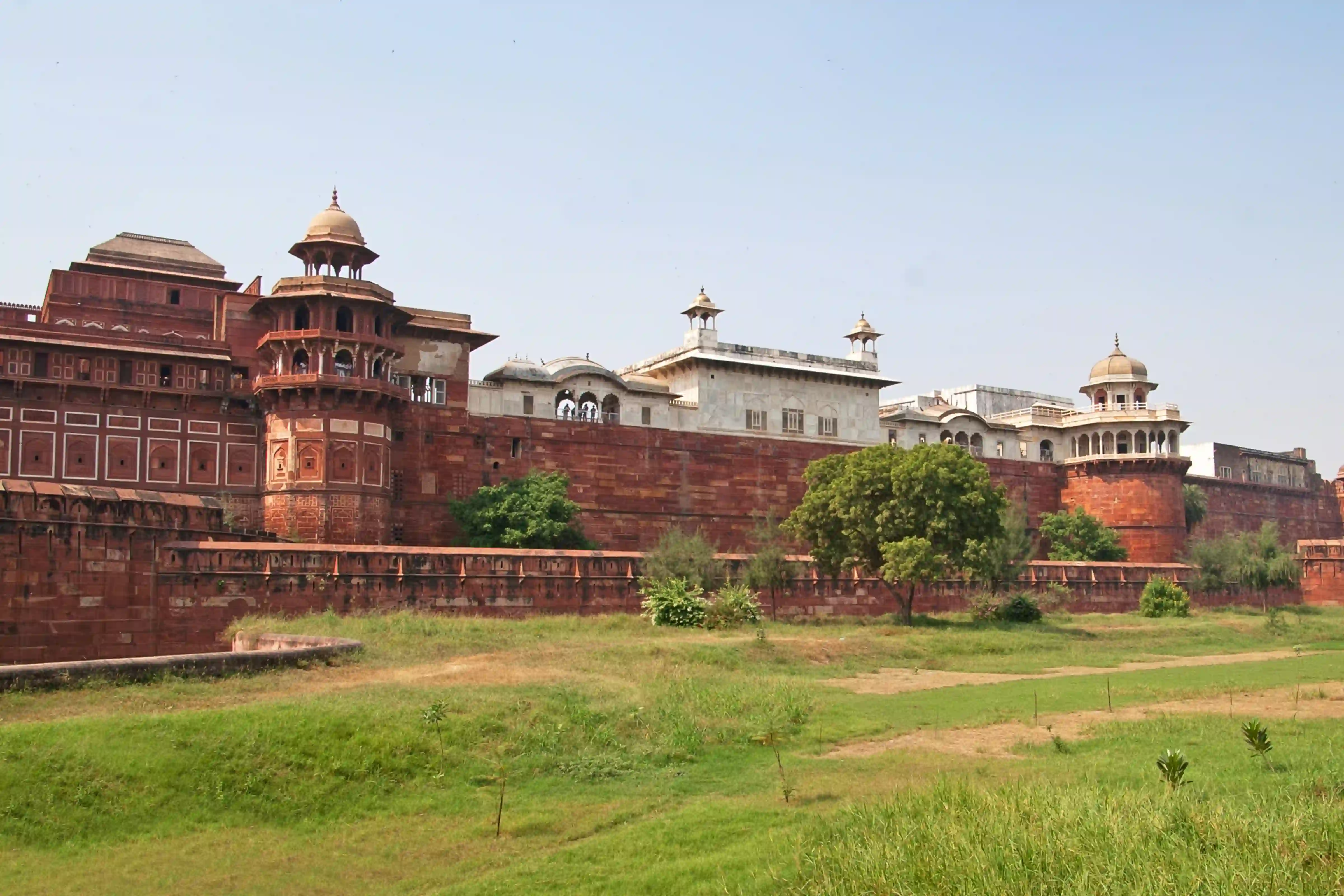 Agra Overnight Tour from Bangalore by Flight