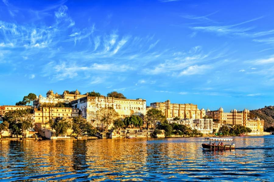 Udaipur Overnight Tour from Jaipur by Car